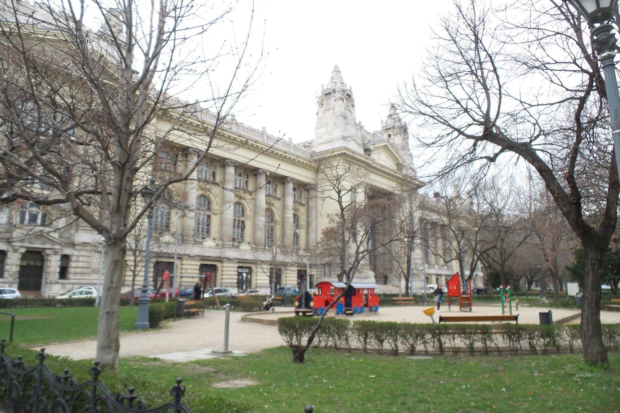 Appartement Gold Pearl 2 At St Stephen' S Basilica Budapest